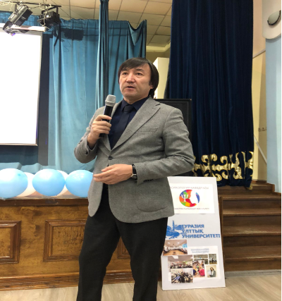 На факультете социальных наук прошел «День открытых дверей» для учащихся выпускных классов школ Казахстана